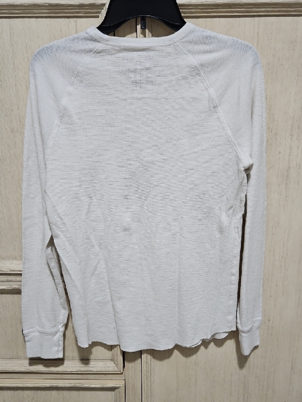 American Eagle Outfitters White Athletic Fit Long Sleeve Tee - Picture 2 of 3